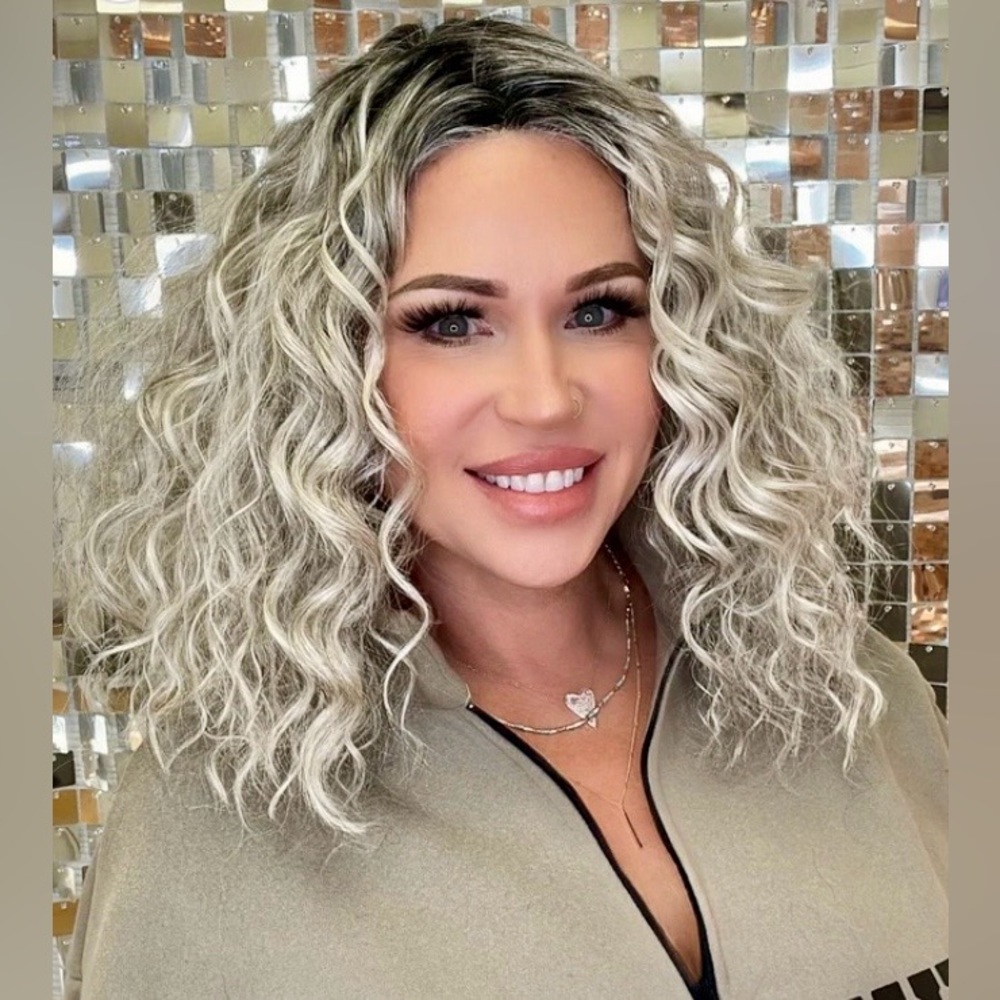 LN IVY SALT & PEPPER WIG BY “WIGS FOR EVERY WOMAN.” PREMIUM QUALITY. FITS 18-23”